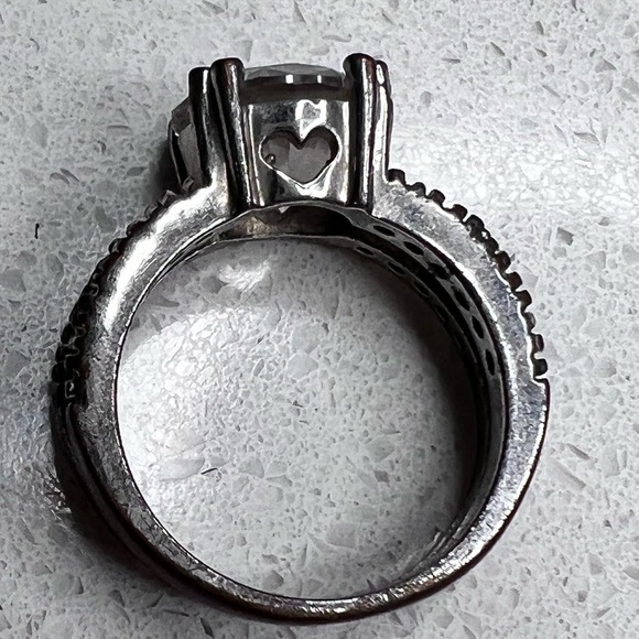 Round Cushion Cut Double Band Crystal Cocktail Ring 💍 - Picture 11 of 16